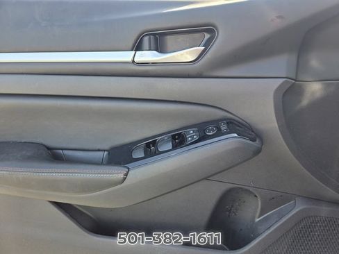 Used 2024 Nissan Altima 2.5 SR w/ SR Premium Package FWD image 28