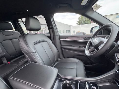New 2026 Jeep Grand Cherokee L Limited AWD/4WD image 20