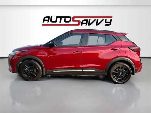 Used 2024 Nissan Kicks SR w/ SR Premium Package image 4