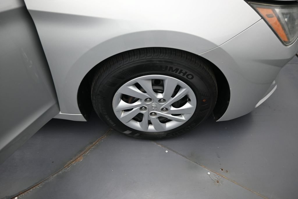 Used 2019 Hyundai Elantra SE w/ Cargo Package FWD image 30