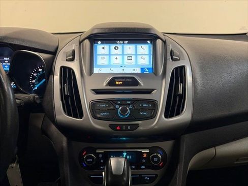 Used 2017 Ford Transit Connect XLT image 23