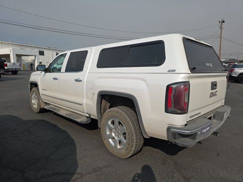 Used 2016 GMC Sierra 1500 SLT w/ SLT Preferred Package AWD/4WD image 2