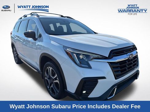 Used 2025 Subaru Ascent Touring AWD/4WD image 13