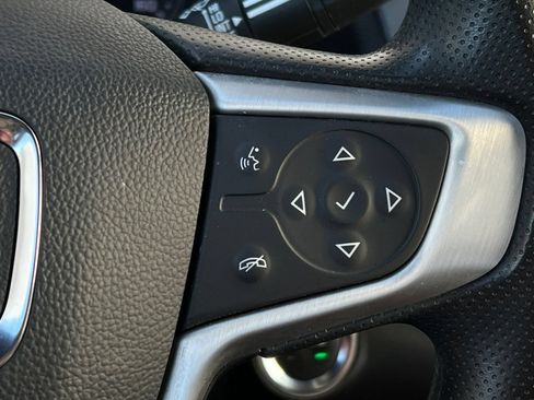 Used 2023 GMC Terrain SLE w/ Driver Convenience Package AWD/4WD image 33