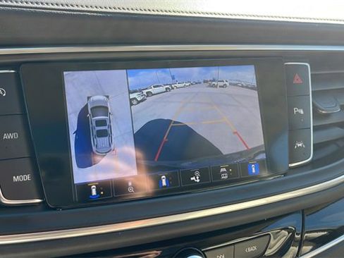 Used 2024 Buick Enclave Avenir w/ Avenir Technology Package image 32
