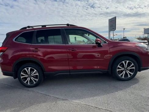 Used 2020 Subaru Forester Limited image 9