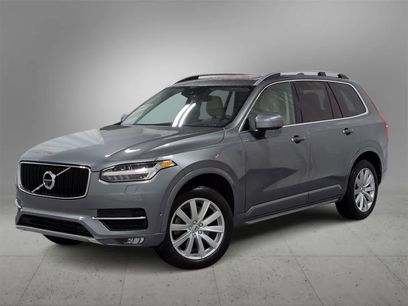 Used 2017 Volvo XC90 T6 Momentum w/ Vision Package