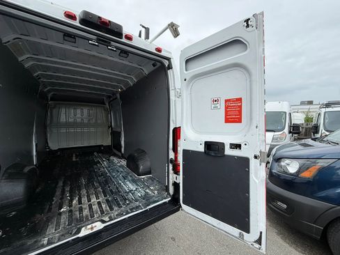 Used 2019 RAM ProMaster 3500 w/ Premium Appearance Group FWD image 36