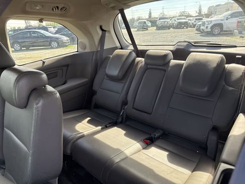 Used 2012 Honda Odyssey Touring Elite image 12