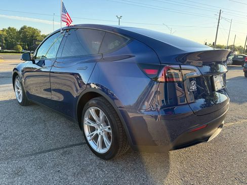 Used 2020 Tesla Model Y Long Range image 6