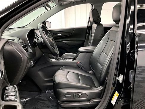 Used 2023 Chevrolet Equinox Premier image 21