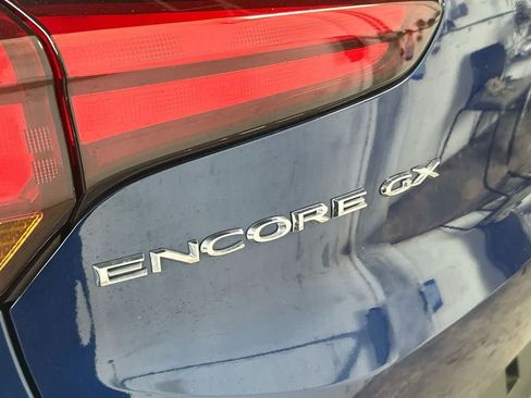 Used 2023 Buick Encore GX Preferred w/ Cold Weather Comfort Package FWD image 10