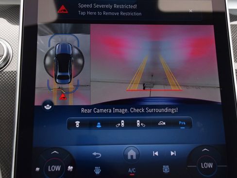 New 2025 Mercedes-Benz C 300 4MATIC Sedan image 26