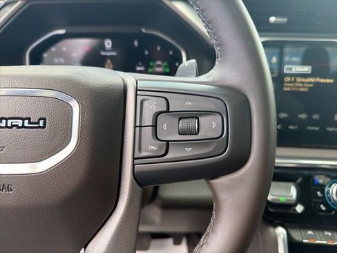 Used 2024 GMC Sierra 1500 Denali w/ Technology Package AWD/4WD image 28