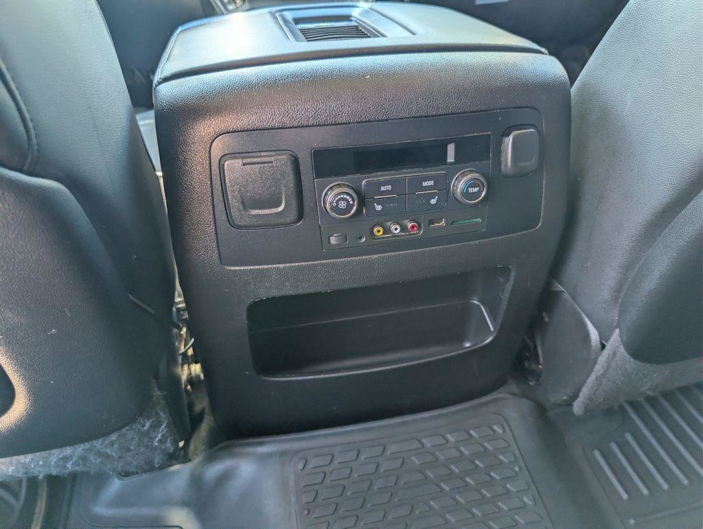 Used 2016 Chevrolet Tahoe LTZ AWD/4WD image 40