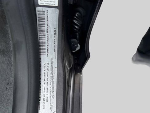 Used 2017 Maserati Ghibli S image 34