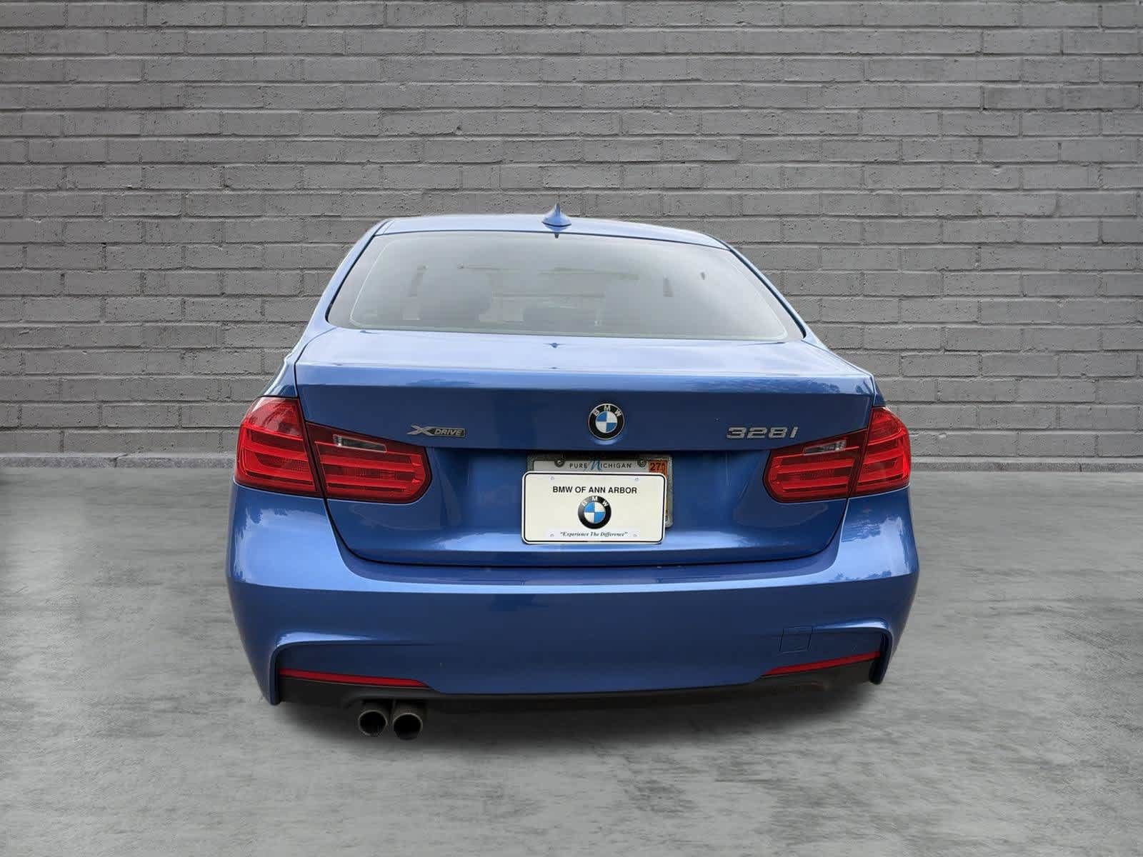 Used 2013 BMW 328i xDrive Sedan AWD/4WD image 7
