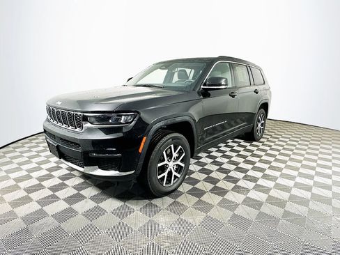 Certified 2024 Jeep Grand Cherokee L Limited w/ Luxury Tech Group II image 6