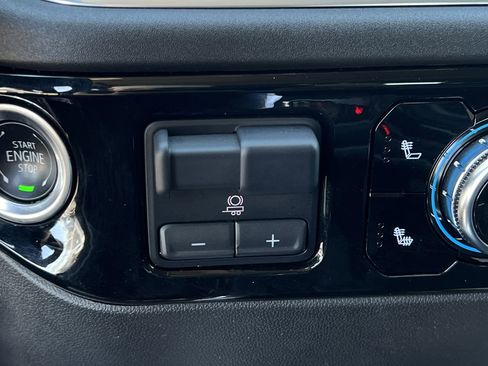 Used 2024 GMC Sierra 1500 Elevation w/ Elevation Premium Package image 19