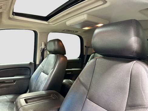 Used 2012 Chevrolet Tahoe LTZ AWD/4WD image 20