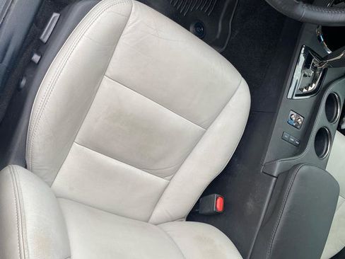 Used 2018 Toyota Avalon XLE w/ All Weather Liner Package image 11