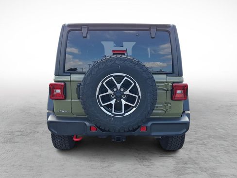 Used 2026 Jeep Wrangler Unlimited Rubicon AWD/4WD image 4