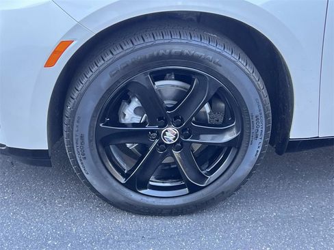 Certified 2023 Buick Enclave Essence w/ Experience Buick Package image 9