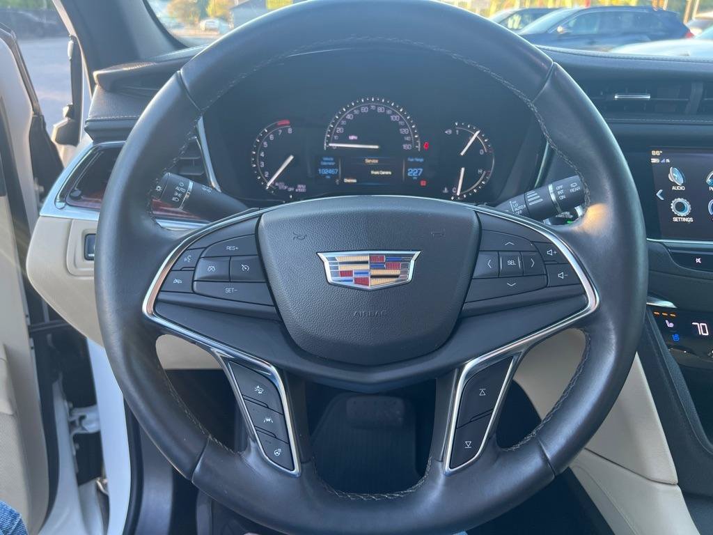 Used 2018 Cadillac XT5 Premium Luxury FWD image 21