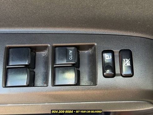 Used 2012 Scion xB FWD image 13