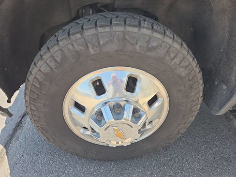 Certified 2024 Chevrolet Silverado 3500 High Country w/ High Country Premium Package AWD/4WD image 32