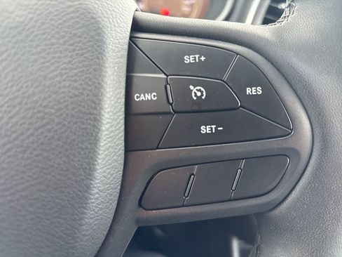 Used 2022 Jeep Cherokee Trailhawk w/ Comfort/Convenience Group AWD/4WD image 26