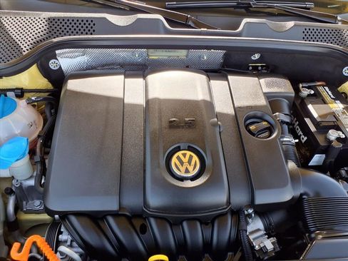 Used 2014 Volkswagen Beetle 2.5 image 15