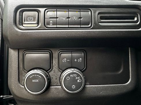 Used 2024 Chevrolet Tahoe LS RWD image 27