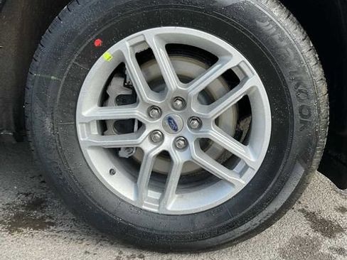 Used 2026 Ford Explorer Active AWD/4WD image 15