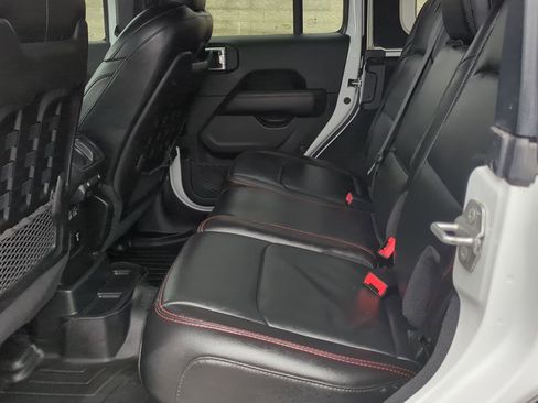 Used 2022 Jeep Wrangler Unlimited Rubicon w/ LED Lighting Group AWD/4WD image 10