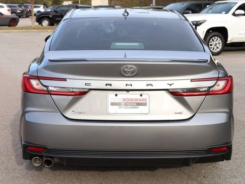 Used 2025 Toyota Camry SE image 19