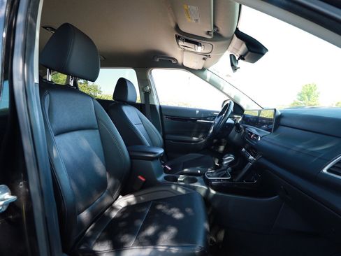 Used 2024 Kia Seltos EX FWD image 28