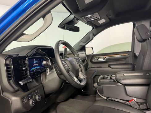 Used 2024 Chevrolet Silverado 1500 RST image 18