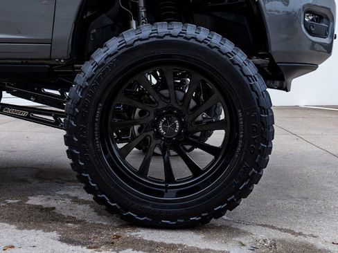 Used 2026 RAM 3500 Laramie image 12