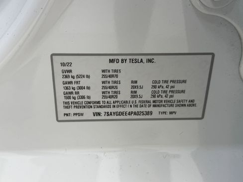 Used 2023 Tesla Model Y Long Range image 17