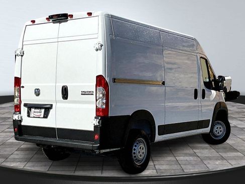 Used 2025 RAM ProMaster 1500 w/ Convenience Group image 13