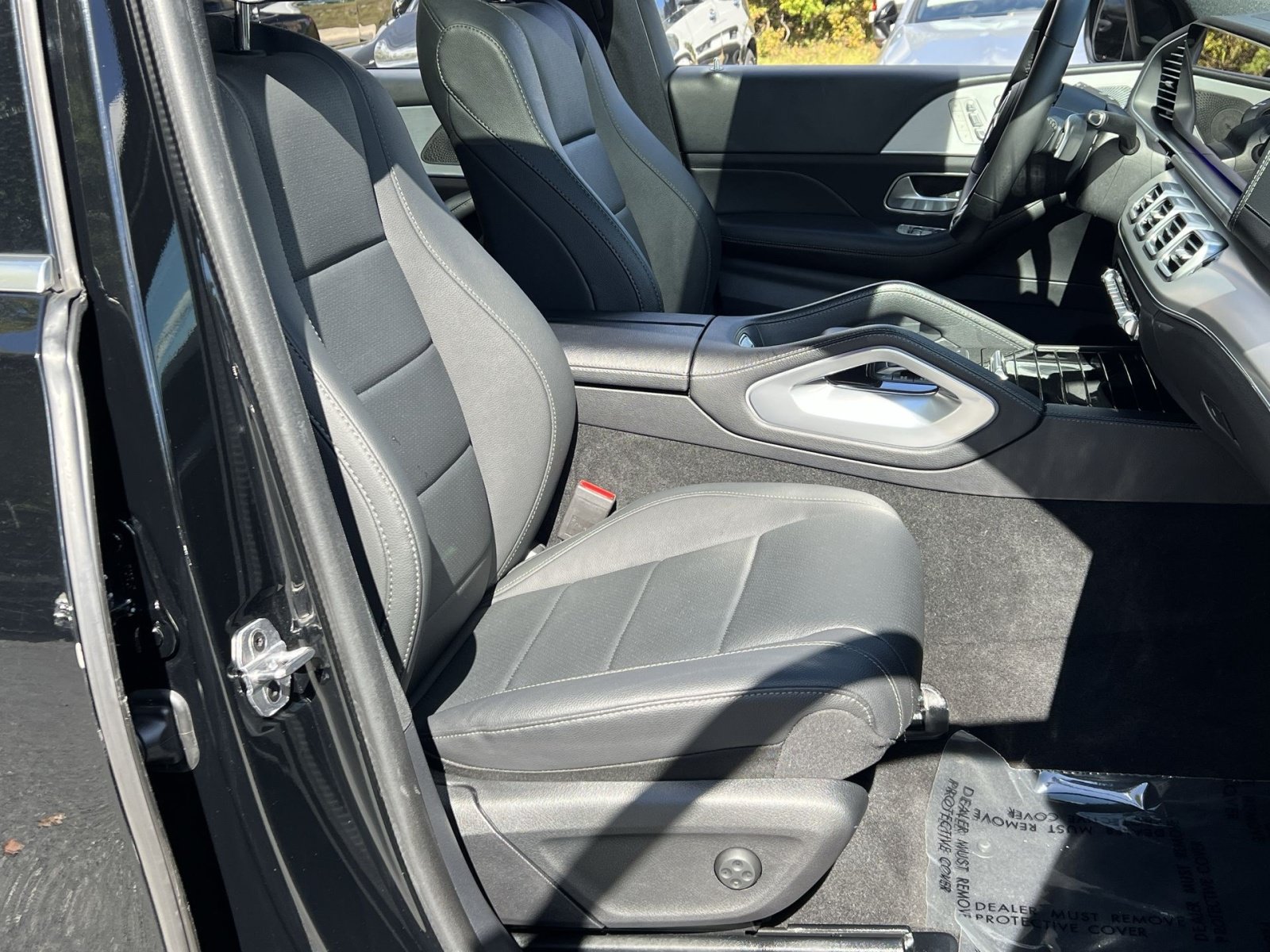 Certified 2025 Mercedes-Benz GLS 450 4MATIC image 34