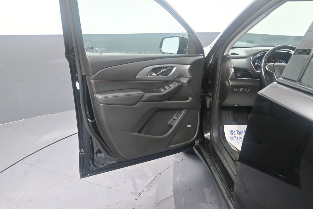 Used 2021 Chevrolet Traverse RS w/ LPO, Floor Liner Package AWD/4WD image 29