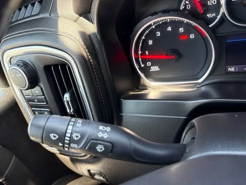 Used 2021 Chevrolet Silverado 2500 LT w/ Convenience Package AWD/4WD image 22