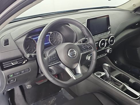 Certified 2021 Nissan Sentra SV FWD image 15