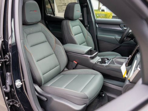 New 2026 GMC Terrain AT4 w/ Technology Package II image 9