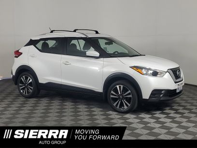 Used 2019 Nissan Kicks SV w/ Exterior Package