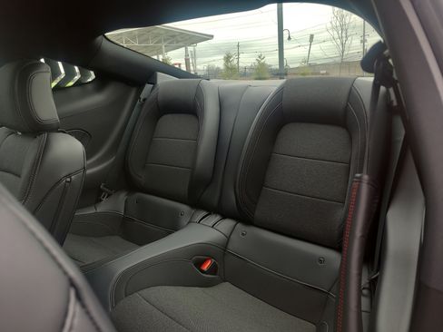 Used 2025 Ford Mustang Coupe RWD image 28