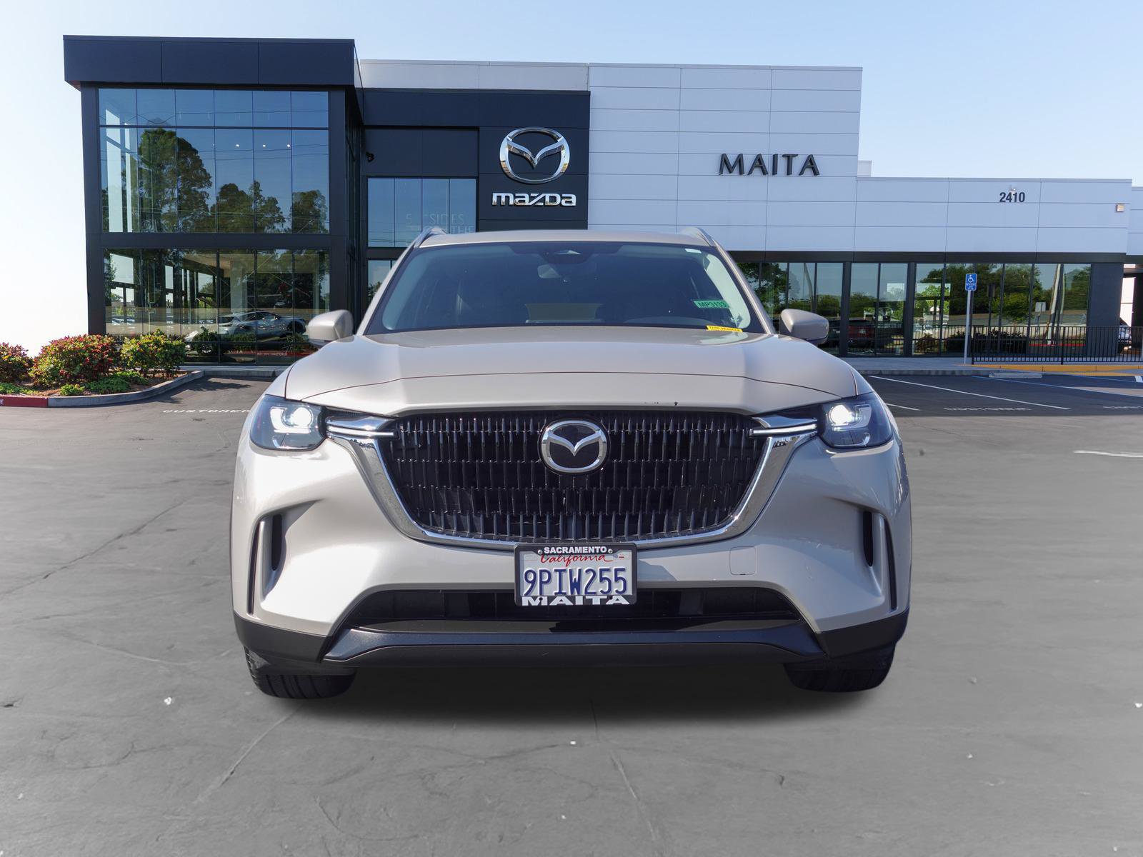 Used 2024 MAZDA CX-90 Plug-In Hybrid w/ Preferred AWD/4WD image 10