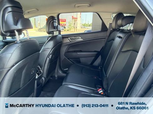 Used 2024 Kia Sportage EX FWD image 5